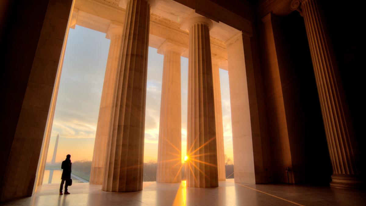 Lincoln Memorial sunrise view Lincoln Memorial sunrise view